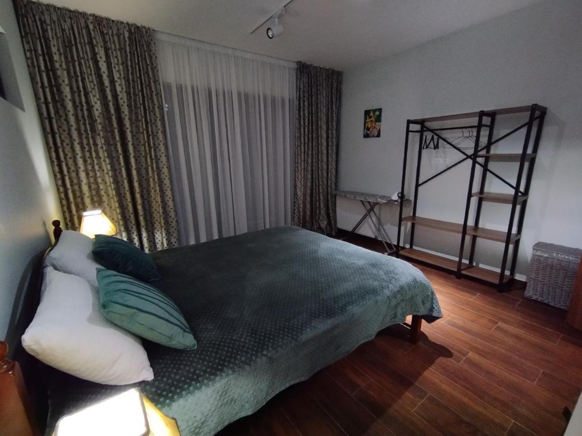 Sleep And Wine Ξενοδοχείο Μπατούμι Εξωτερικό φωτογραφία
